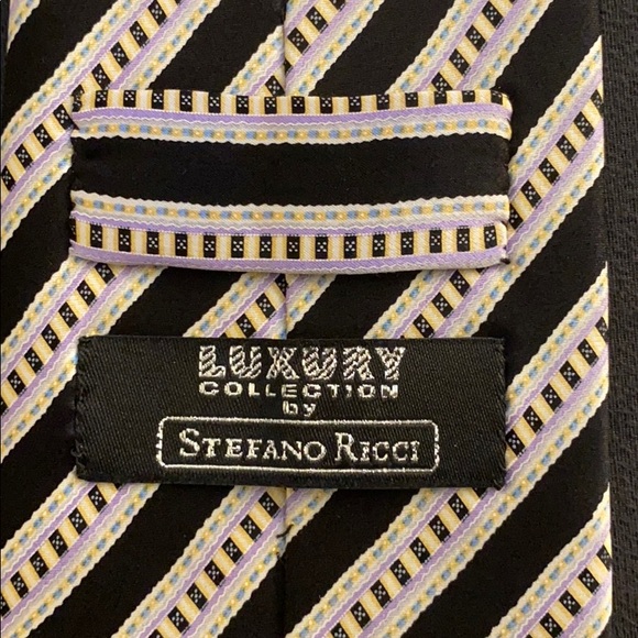 Men’s Tie - Picture 3 of 3